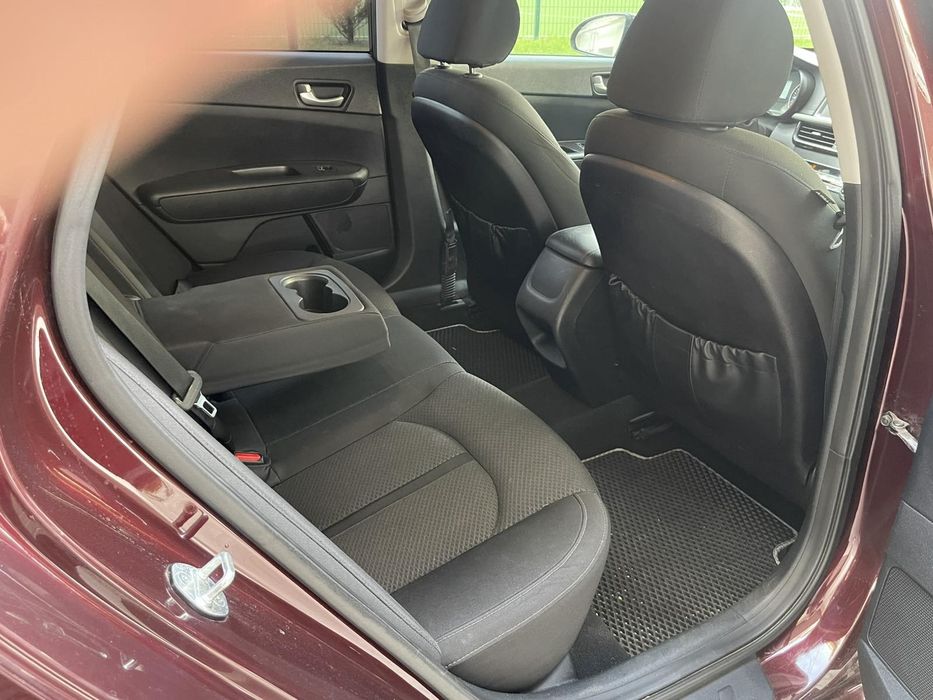 Продам автомобіль KIA optima
