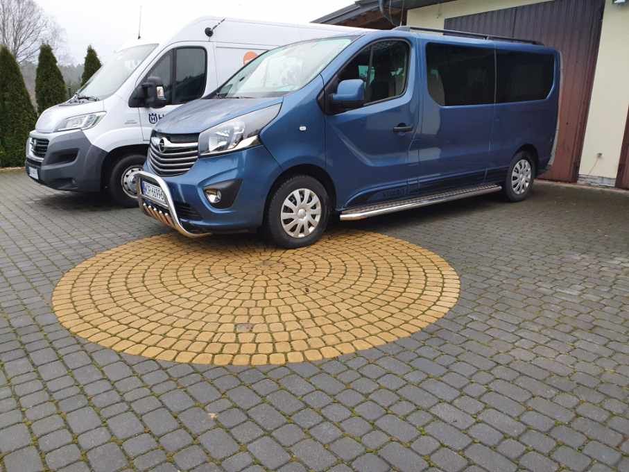 Wynajem, wypożyczalnia Bus 3,5T przyczepa, laweta