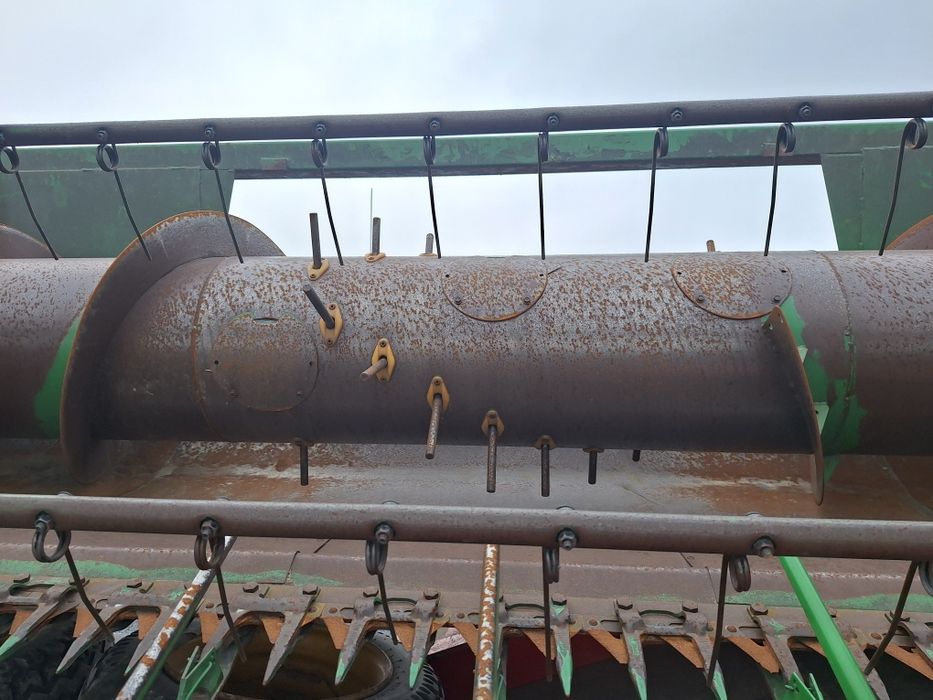Комбайн зернозбиральний John Deere 1055 4.2 м