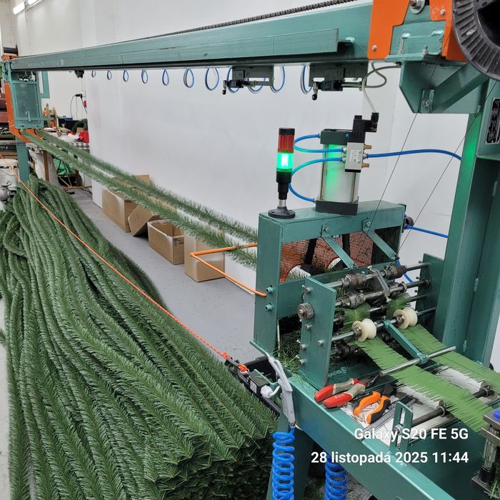 Igliwie sztuczne-choinkowe,baty,węże,girlanda do stroików  Producent