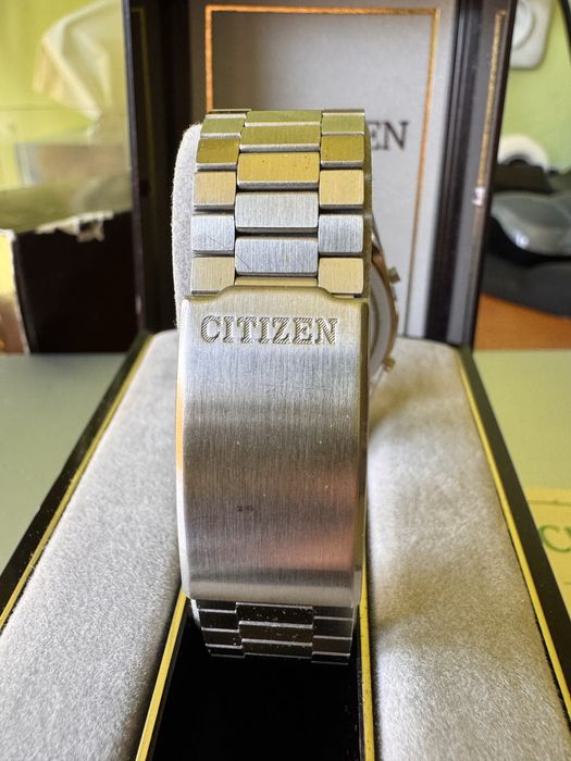 Zegarek Citizen Seven digital NOS