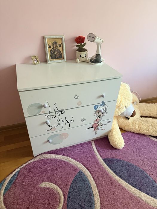 Продам комплект меблів в дитячу кімнату