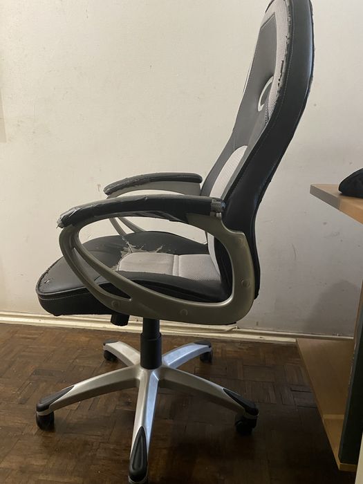 Cadeira gamer ou de escritorio