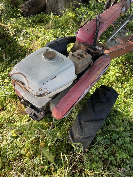 Moto Cultivador Honda e atrelado