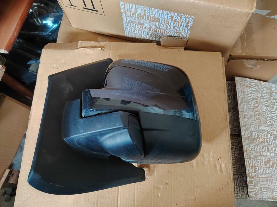 sprzedam do renault trafic III lusterko prawe