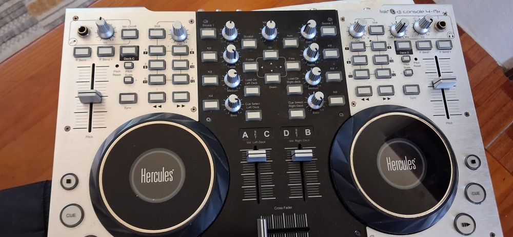 Mesa de Mistura DJ MIX 4 Console