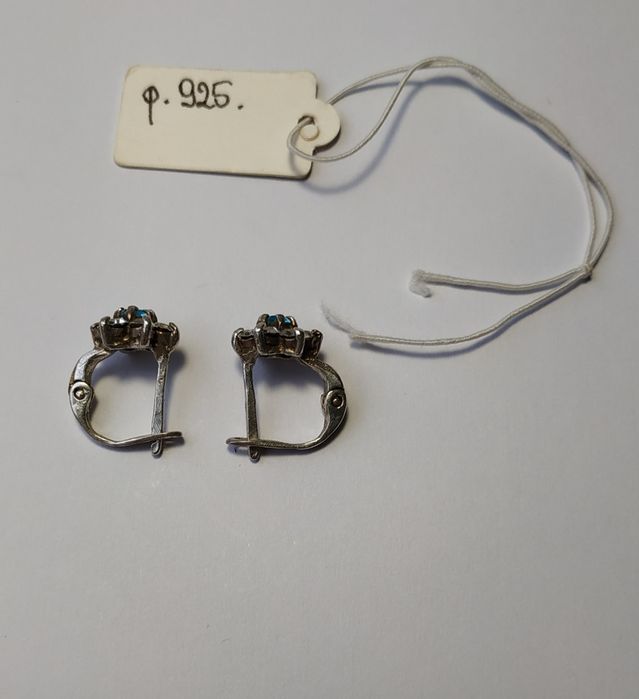 Сережки серебрянные женские !