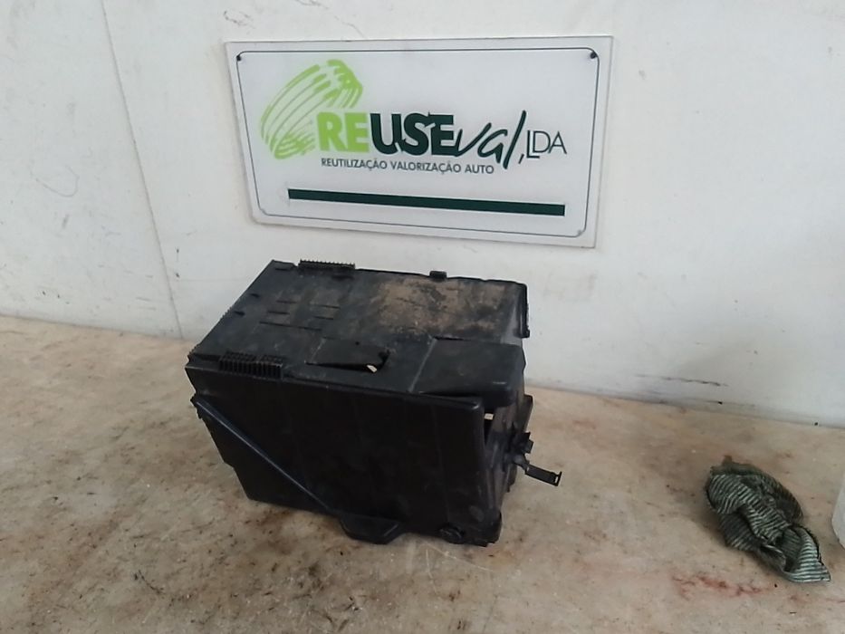 Caixa de Alujamento de Bateria PEUGEOT 3008 I (0U_)