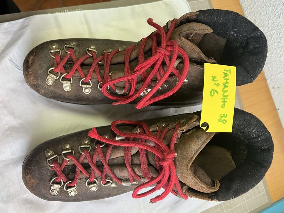 Sapatos e botas em pele n° 36 e 38