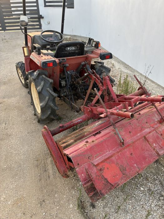 Trator Yanmar F5 4x4