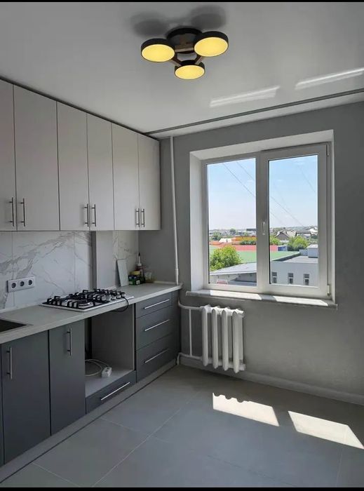 Клінінг, компанія бджілка