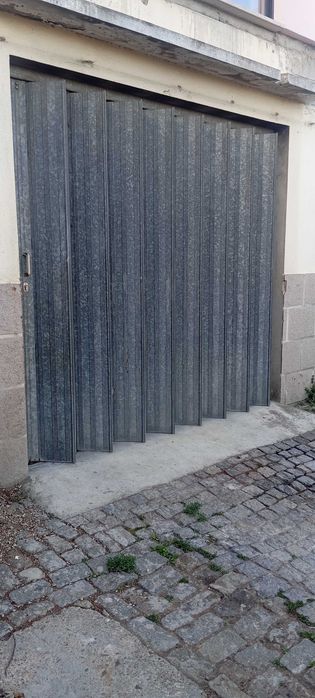 Portão de garagem fole