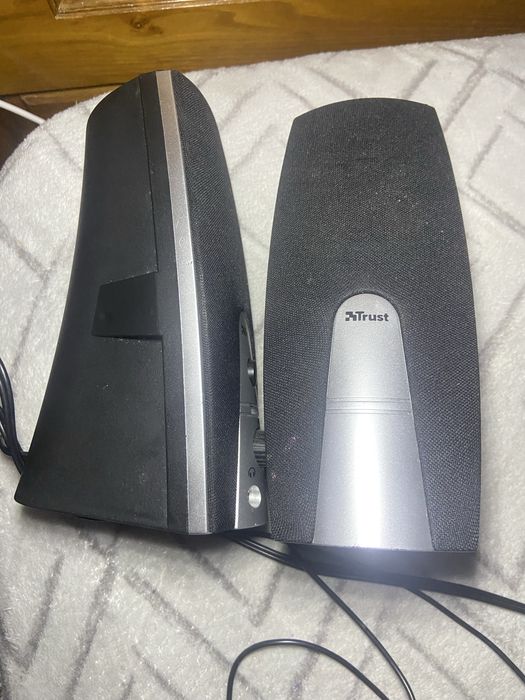 Coluna de pc em bom estado