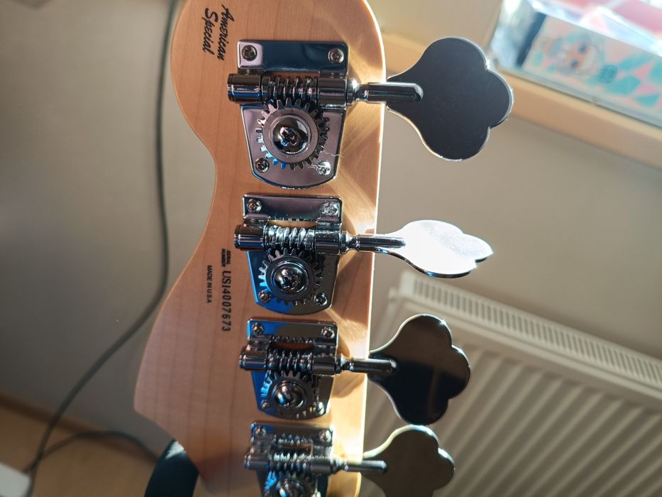 Fender  Gitara basowa precision4 strunowa USA