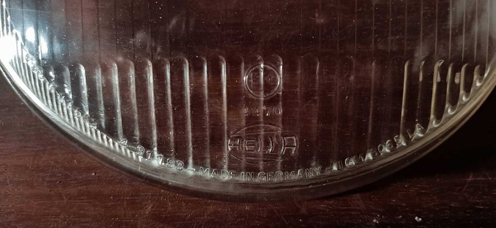 Para VW Pão de Forma Split Tipo 2  Vidros de farol redondos hella 4466