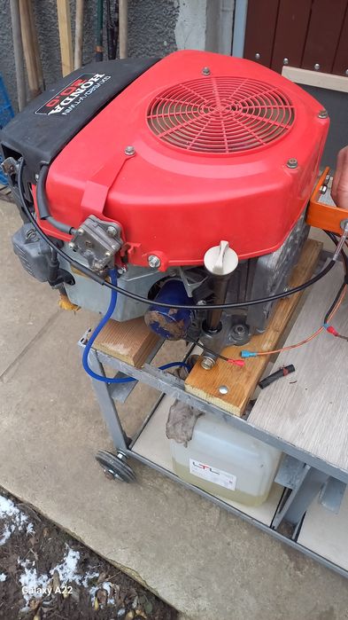 Продам мотор Хонда 2 циліндровий бензин робочий