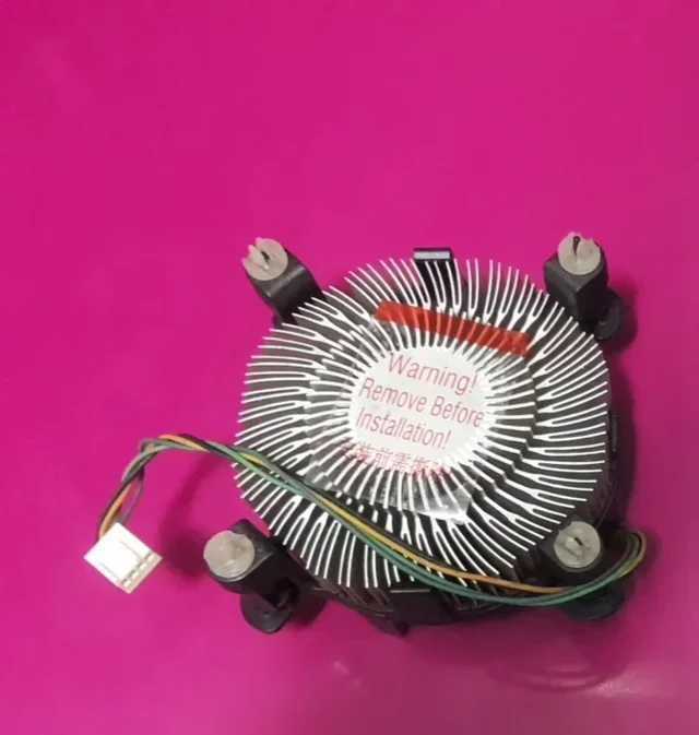 Dissipador de calor Cooler da marca Intel