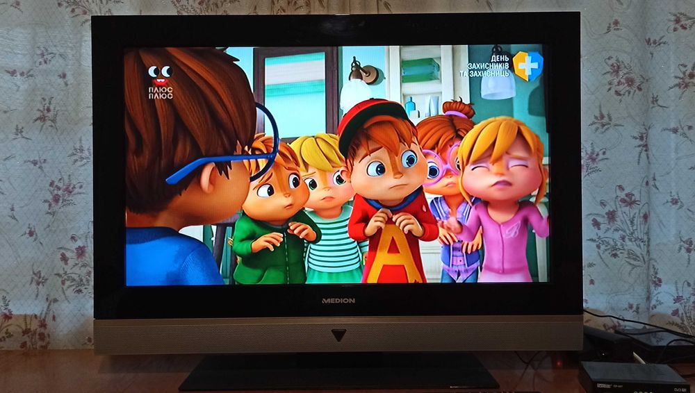 телевизор Medion MD30272  32 "LCD Германия