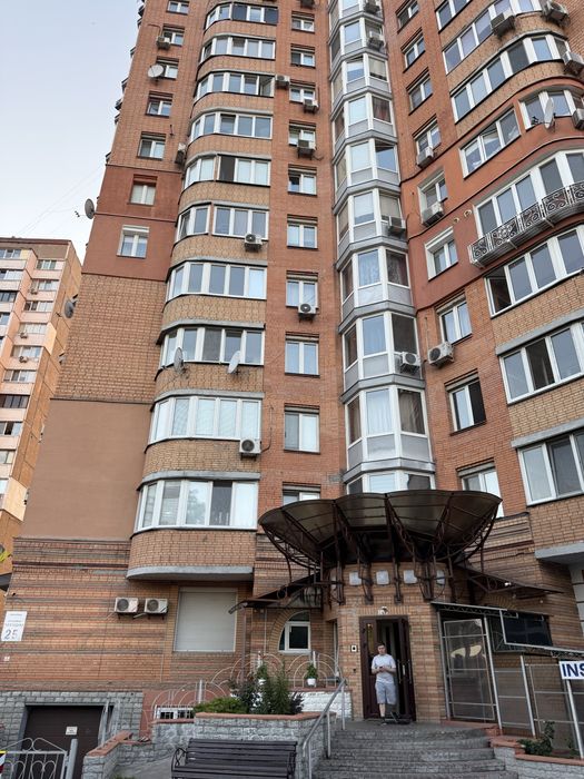 Оренда 2х кімнатної квартири 50 м метро Академмістечко