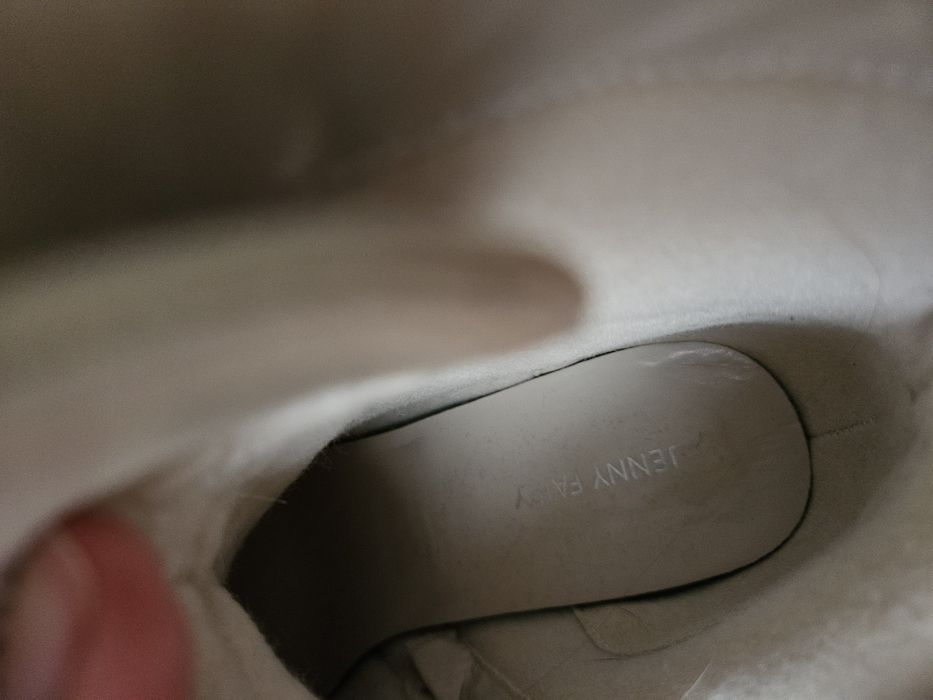 Botki na obcasie klocku beżowe wiązane deezee