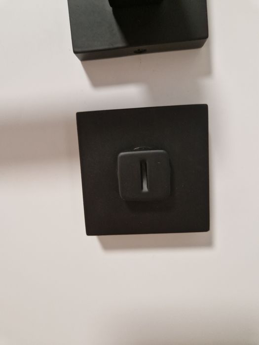 Zamek wpuszczany WC 4 sztuki