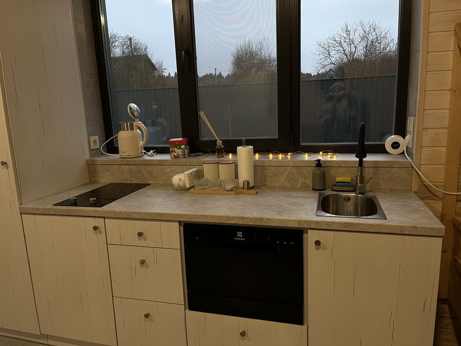 Дачна ділянка,елітна дача,готова до відпочинку,здачі в оренду.