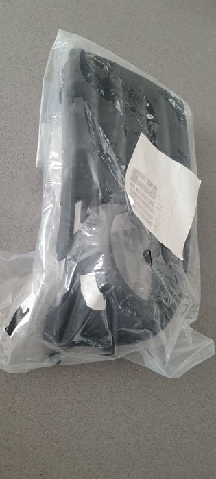 Grelha pára-choques - VW Golf V