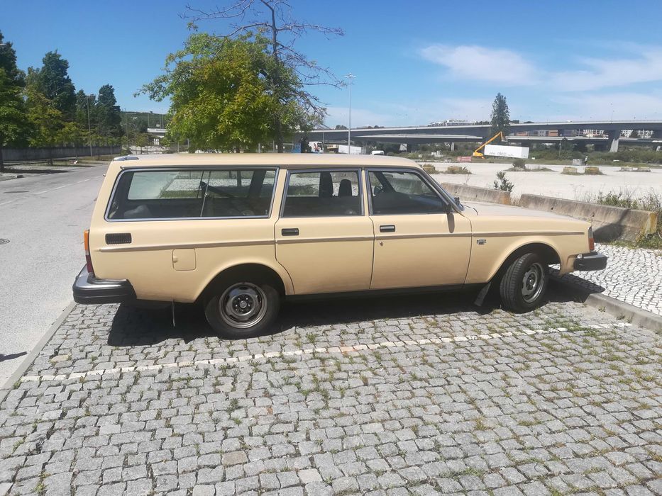 Volvo 245 DL de 1976