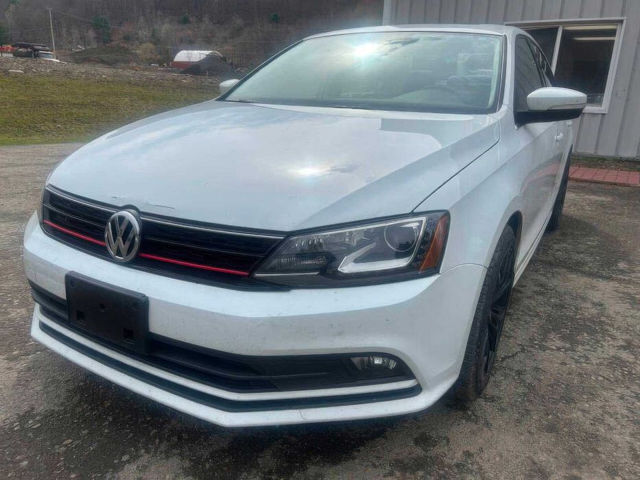 Volkswagen Jetta SEL Premium      2016