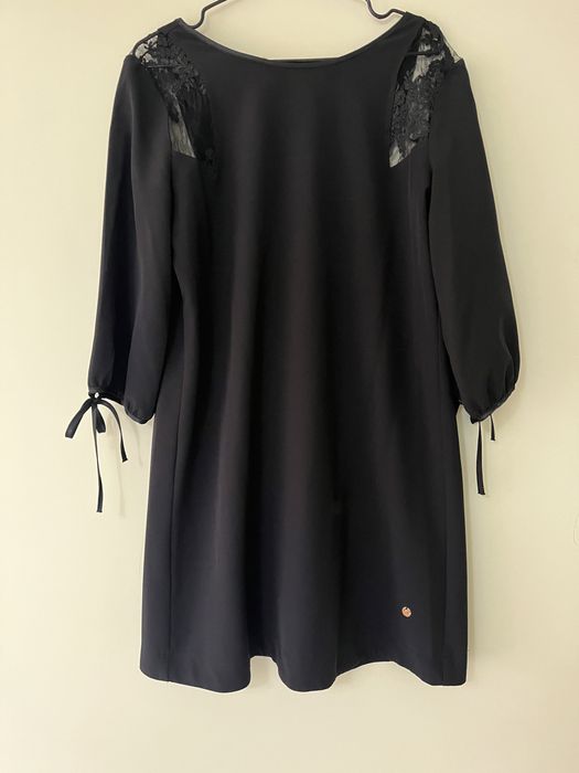 Плаття вільного крою з вирізом на спині