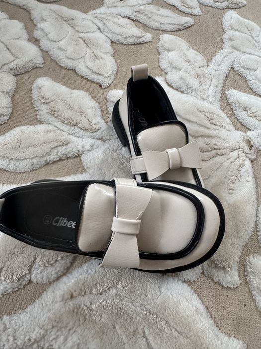 Лофери для дівчинки 28р