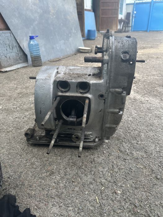 Розборка мт днепр є 2 мотора