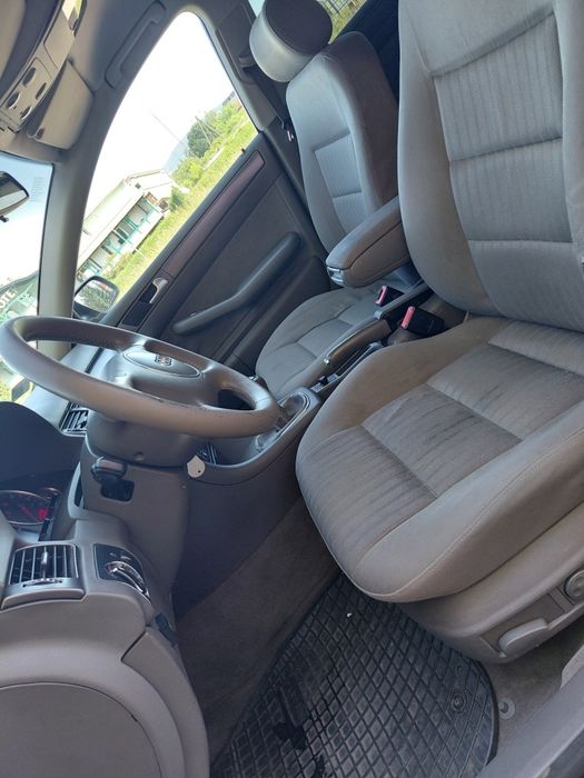 Audi a6 2004r avant 2.0cm LPG  super stan długie opłaty