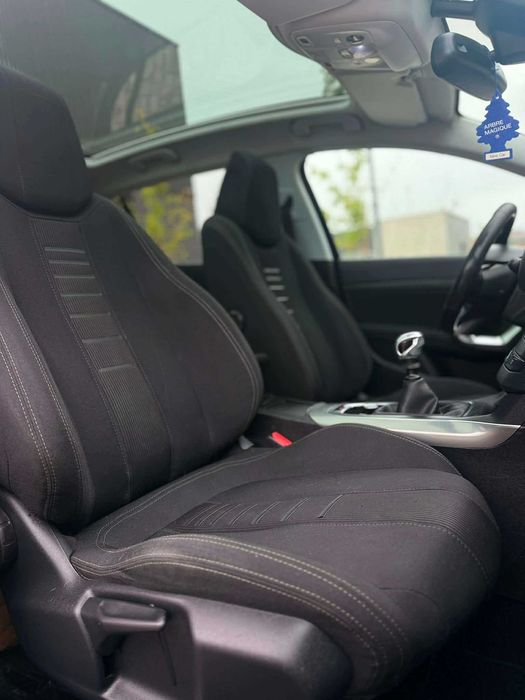 Peugeot 308 Allure 1.6HDI 120CV 2014/11 211.000KM
