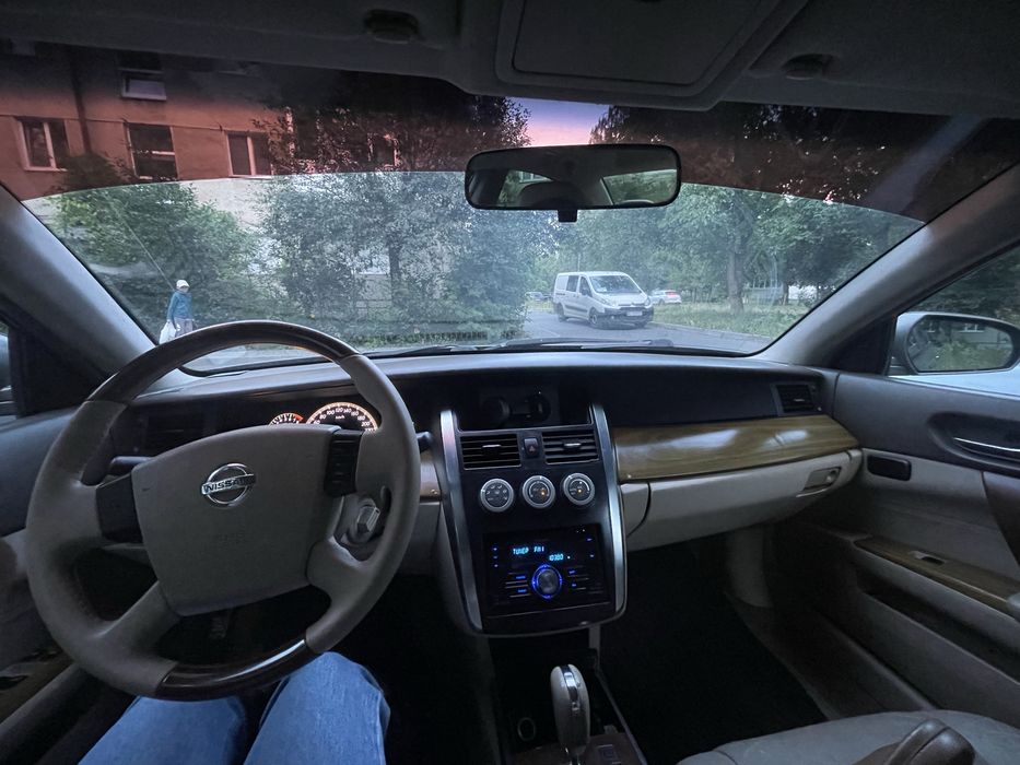 Nissan TEANA J31
