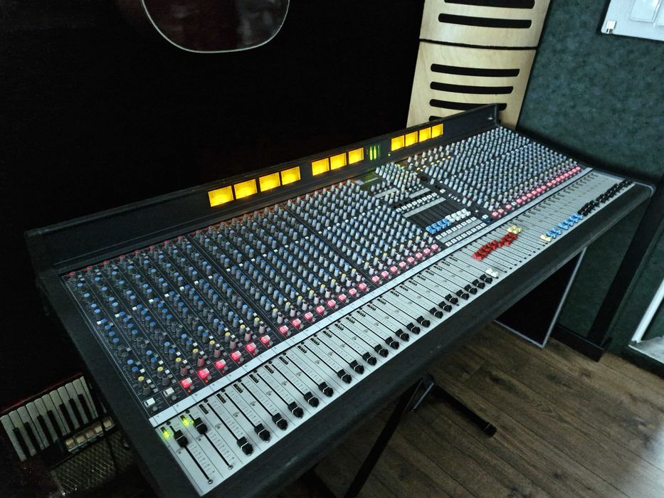 Allen & Heath ML3000 – Profesjonalny mikser analogowy konsoleta