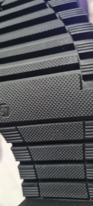 Buty GUESS nowe roz 37