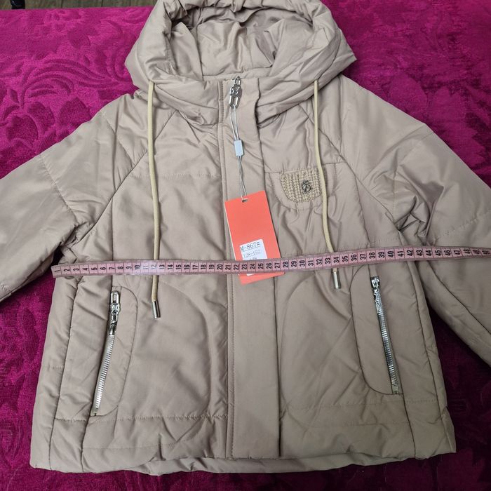 Куртка весна, осінь.