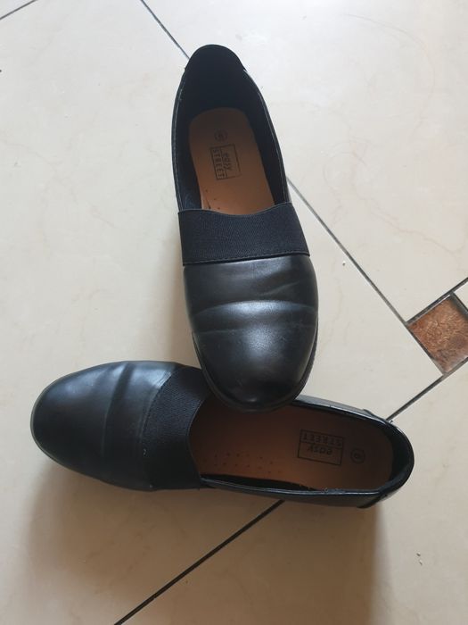 Buty skórzane 39