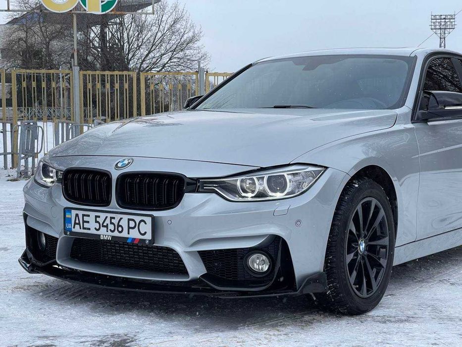Решетка радиатора двойная BMW f30 f31 цвет черный (комплект)