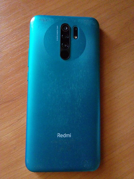 Xiaomi Redmi Note 9   4гб  64гб  еневсі в захисному склі та чохол торг