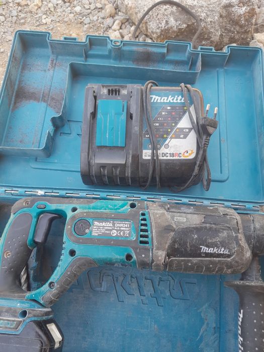 Młotowiertarka makita dhr 241