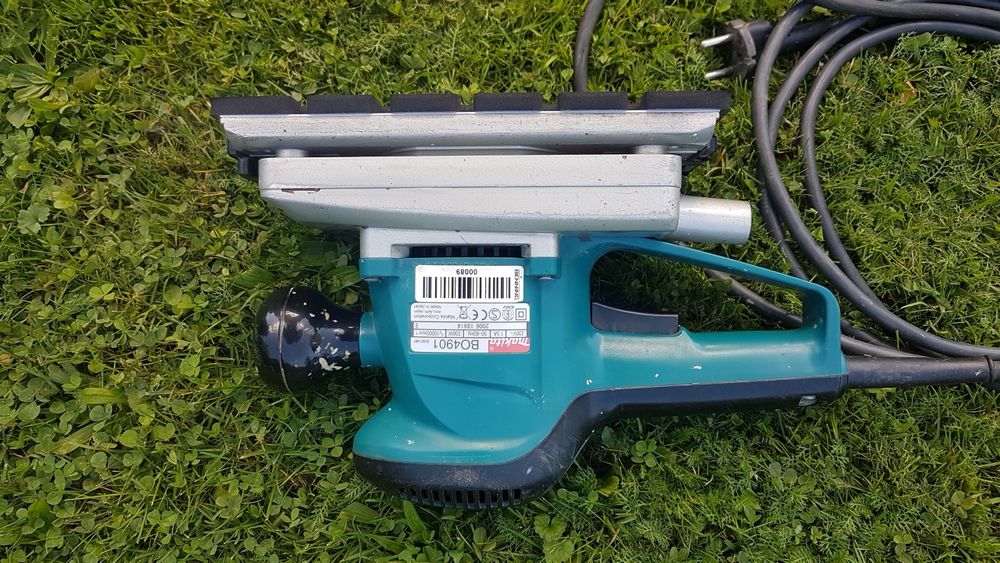 Szlifierka oscylacyjna Makita BO4901