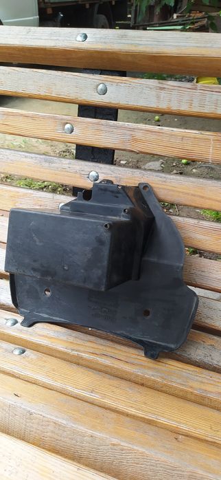 Акумуляторний відсік Suzuki Intruder vl 400/800