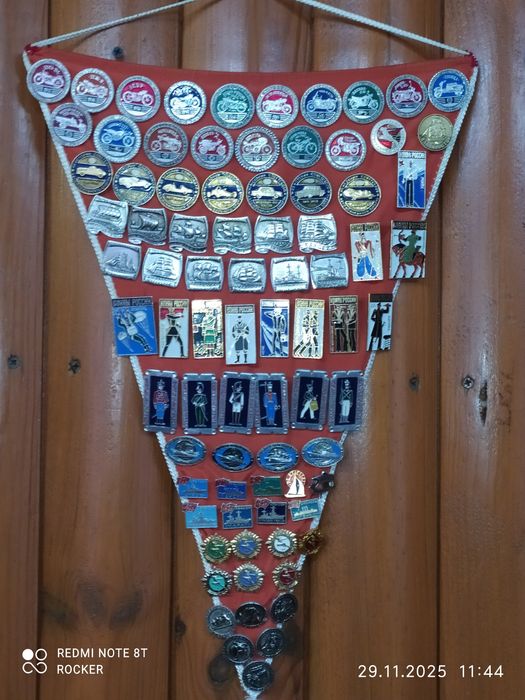 Значки, радянського періоду.