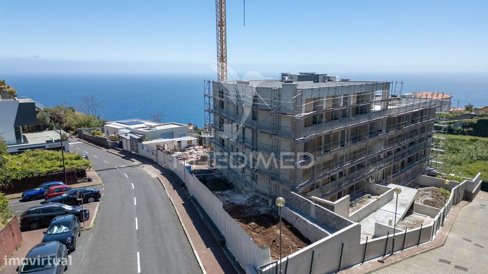 Apartamento T2 - no Centro Caniço