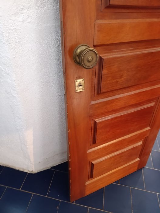 Porta entrada  apartamento