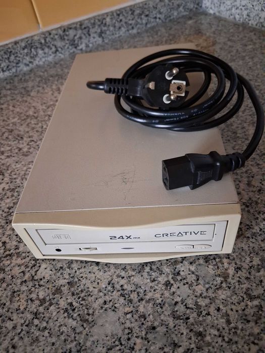Leitor compact disk Creative 24x retro
