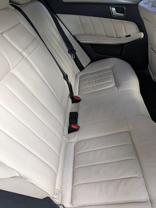 Mercedes Benz e 220 bluetec