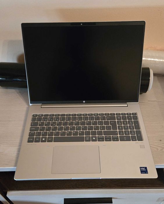 HP ProBook Intel Core Ultra 5 – para peças/reparação